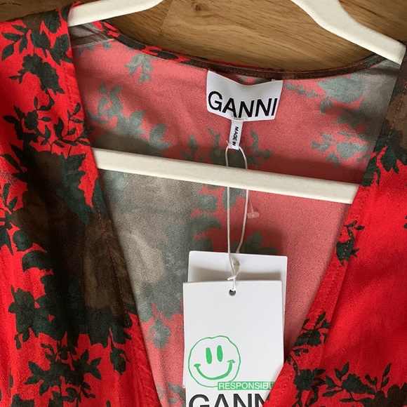 NWT!! GANNI Floral-print crepe de chine wrap top - Picture 10 of 12